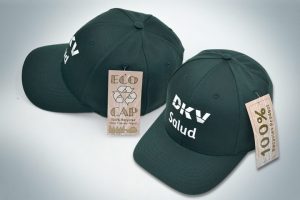 Gorra reciclada de DKV Salud