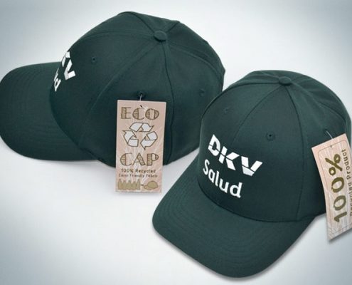 Gorra reciclada de DKV Salud